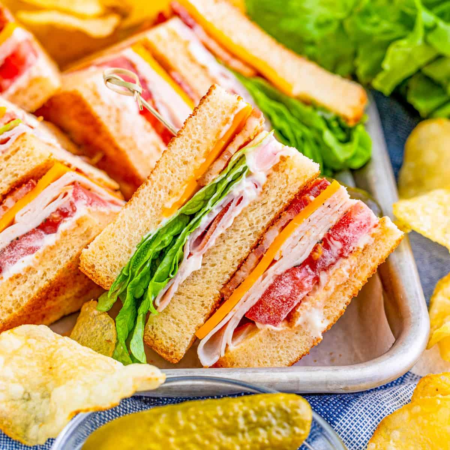 Club Sandwich (4 Pieces)
